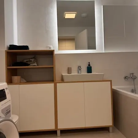 Danubius 1705 Apartment *